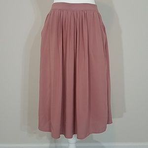 ⭐2/$20 Forever21 Contemporary Skirt